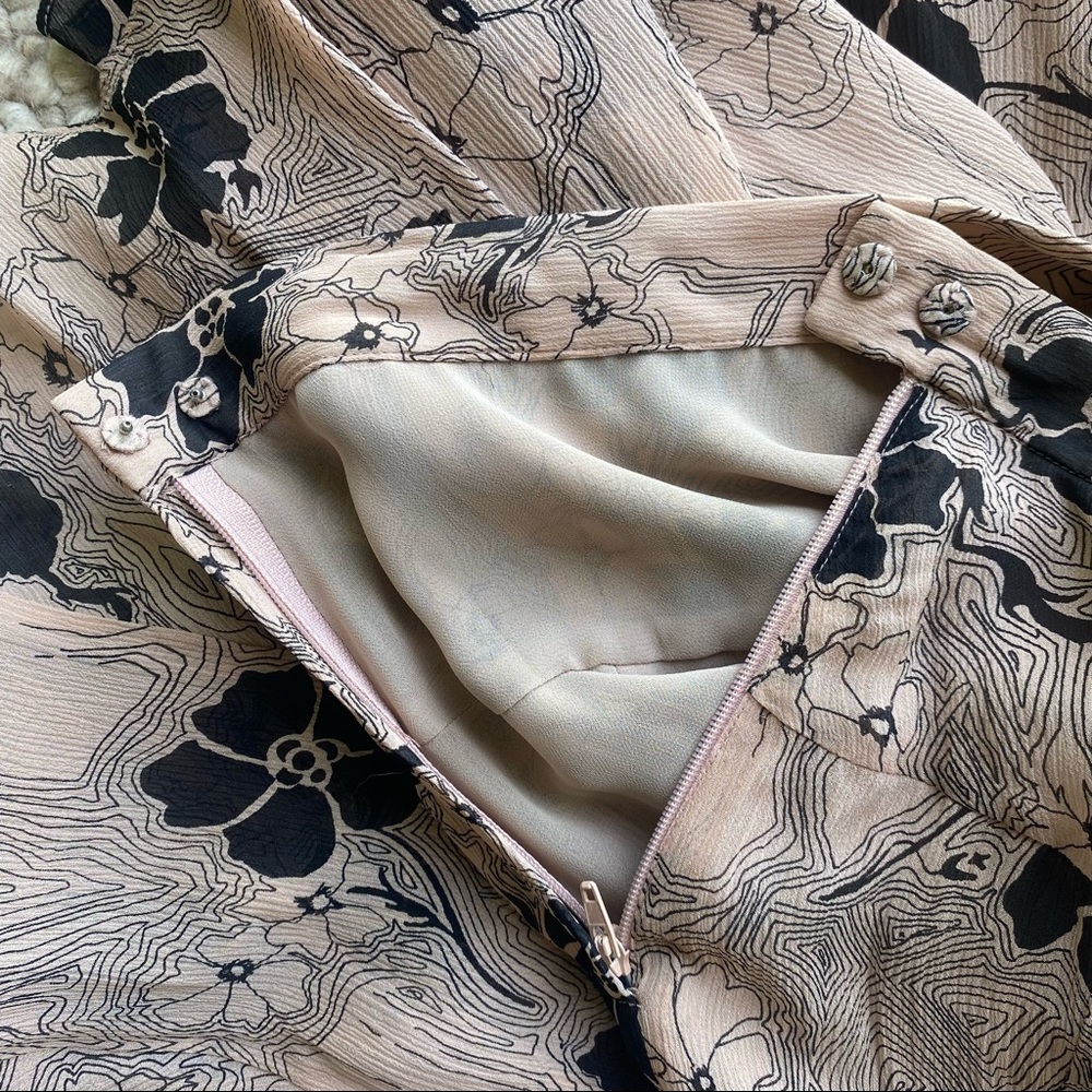 MARC JACOBS Size 2 Silk Skirt - Picture 6 of 11